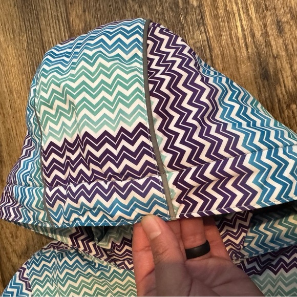 Iceburg Outerwear Girls Multicolor Chevron Pattern Hooded Jacket Size XS 4/5 - Picture 8 of 10